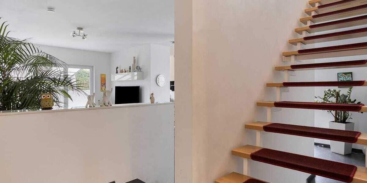 Moderne Doppelhaushälfte mit sonnigem Garten, Dachterrasse und Garage in Ratingen-Lintorf 5 zimmer