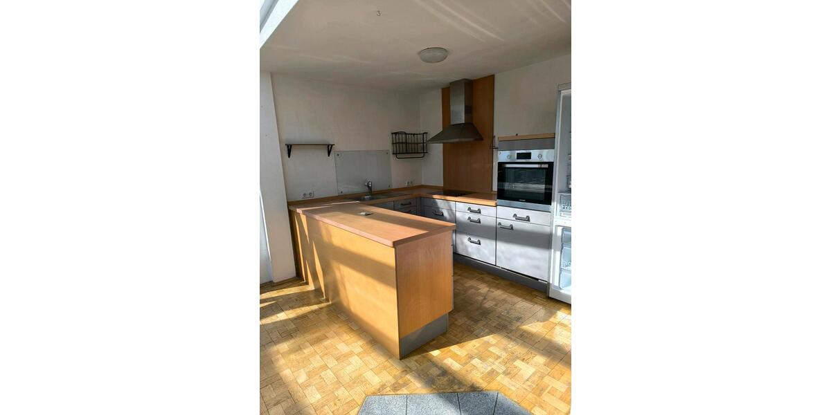 Dachgeschoßwohnung Gelsenkirchen Gelsenkirchen-Nord - 3 Zimmer, 110 m&sup2;, 125.000&euro; | Angebot:26165905