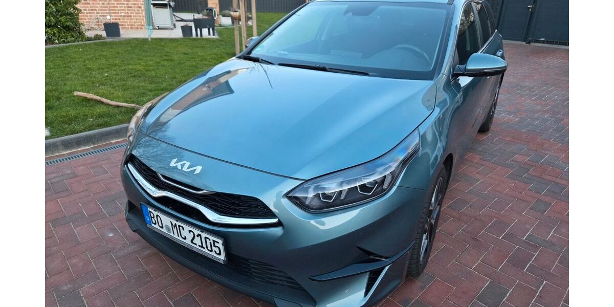 Kia ceed Sportswagon 27.356 km 19.590 &euro; Bochum 44892