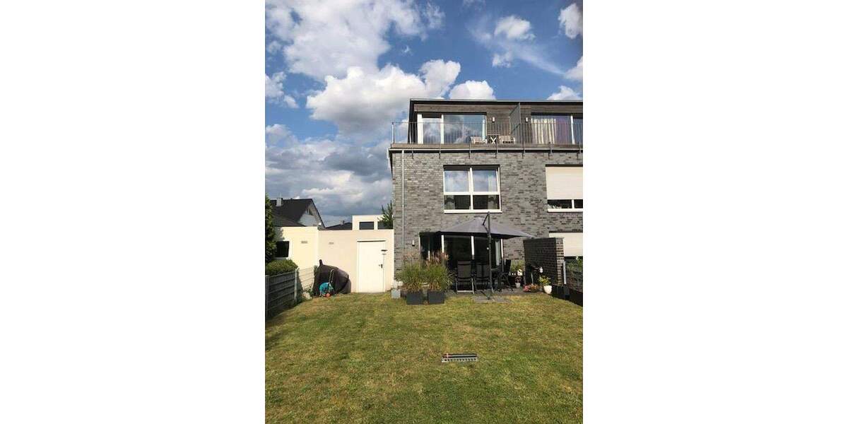 Moderne Doppelhaushälfte mit unverbaubarem Blick ins Grüne 4 zimmer