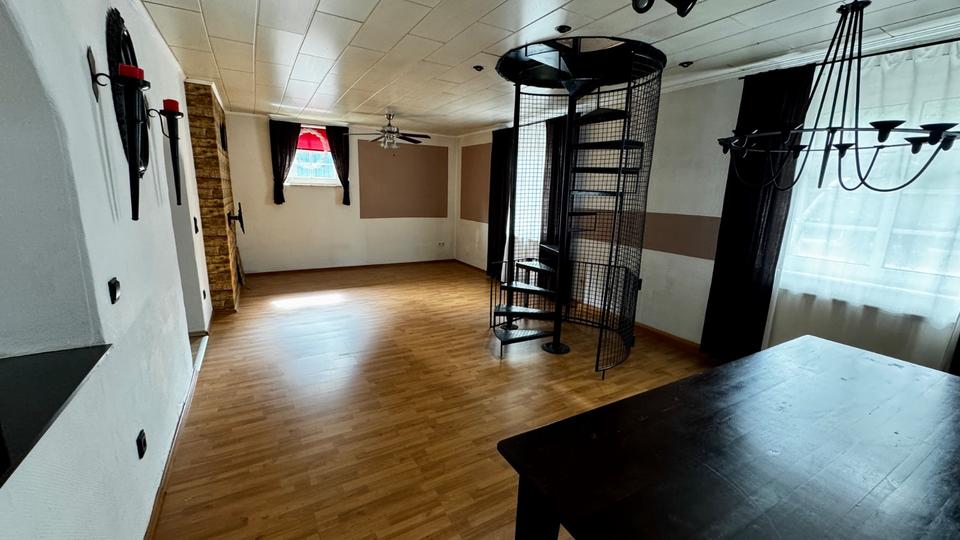 Mehrfamilienhaus, Wohnhaus Duisburg Rheinhausen - 9 Zimmer, 170 m&sup2;, 314.000&euro; | Angebot:26957539