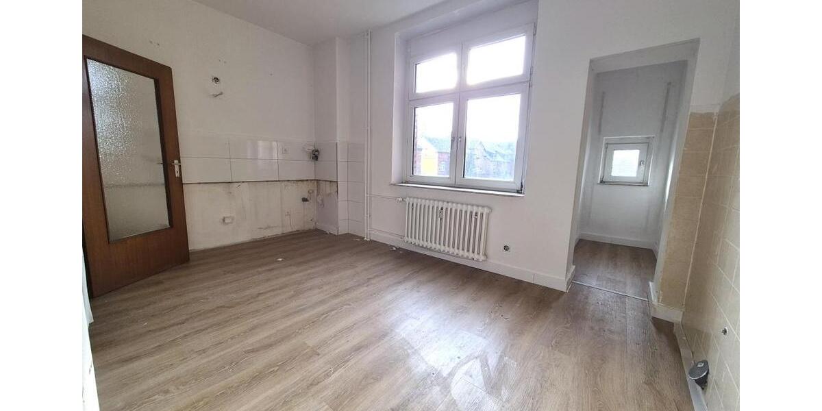 Etagenwohnung Duisburg Hamborn - 4 Zimmer, 94 m&sup2;, 655&euro; | Angebot:26300948