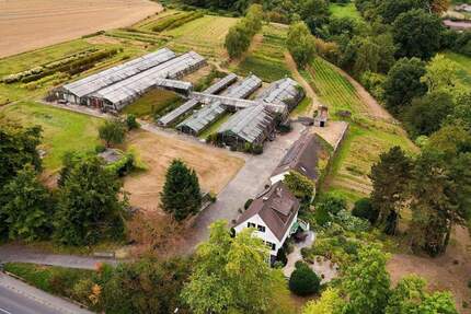 Willkommen im Grünen - Einfamilienhaus mit vielseitigem Grundstück in ruhiger Lage! zimmer