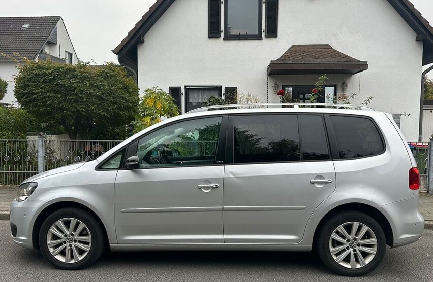 VW Touran 260.000 km 6.750 € OBERHAUSEN 46047