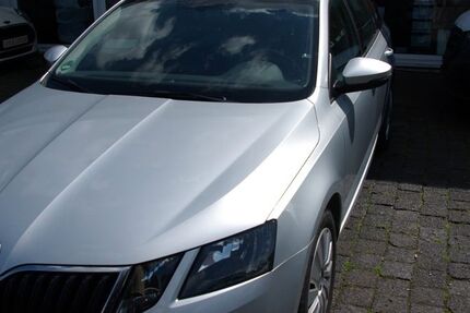 Skoda Octavia 164.000 km 9.600 &euro; Bottrop 46242