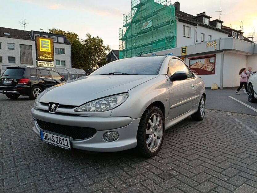 Peugeot 206 124.000 km 2.390 € Dinslaken 46539