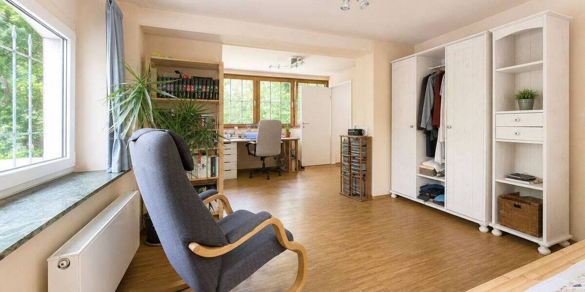 Mehrfamilienhaus, Wohnhaus Duisburg / Mündelheim Mündelheim - 9 Zimmer, 320 m&sup2;, 899.000&euro; | Angebot:26891341