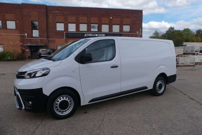 Toyota Proace 124.195 km 18.950 € Essen 45309