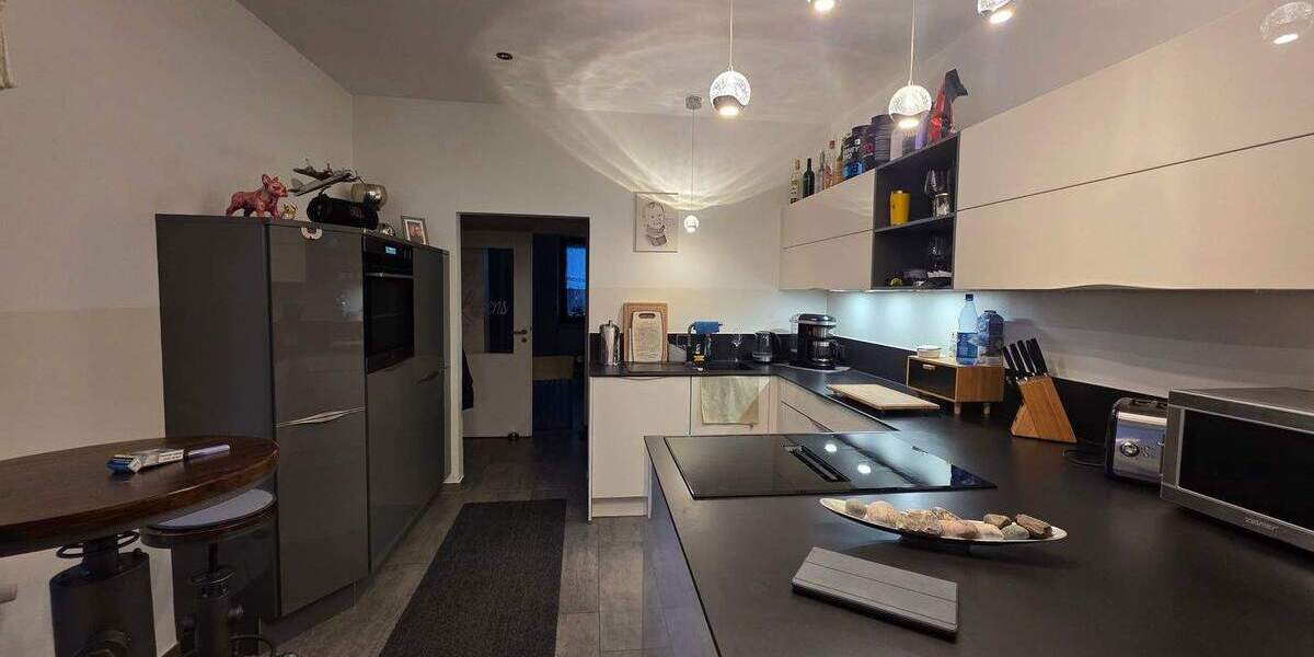 Doppelhaushälfte Velbert Mitte - 5 Zimmer, 145 m&sup2;, 560.000&euro; | Angebot:25897604