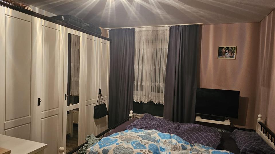 4-Zimmer-Wohnung zu vermieten - WBS notwendig 4 zimmer