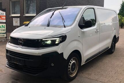 Opel Vivaro 34.718 km 21.990 &euro; Gelsenkirchen 45886