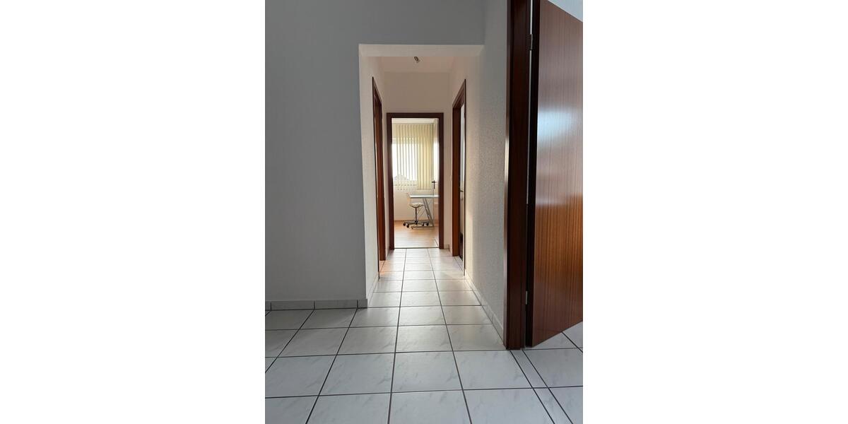 Etagenwohnung Velbert Velbert-Mitte - 2 Zimmer, 60 m&sup2;, 1.400&euro; | Angebot:27600972