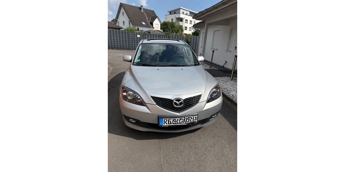 Mazda 3 128.000 km 3.700 &euro; Oer-Erkenschwick 45739