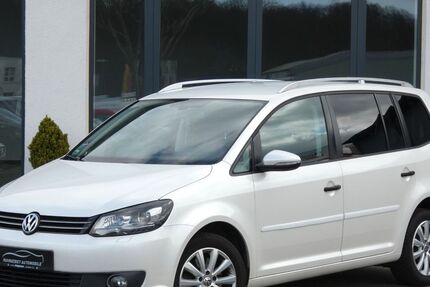 VW Touran 132.324 km 11.450 &euro; Bochum 44807