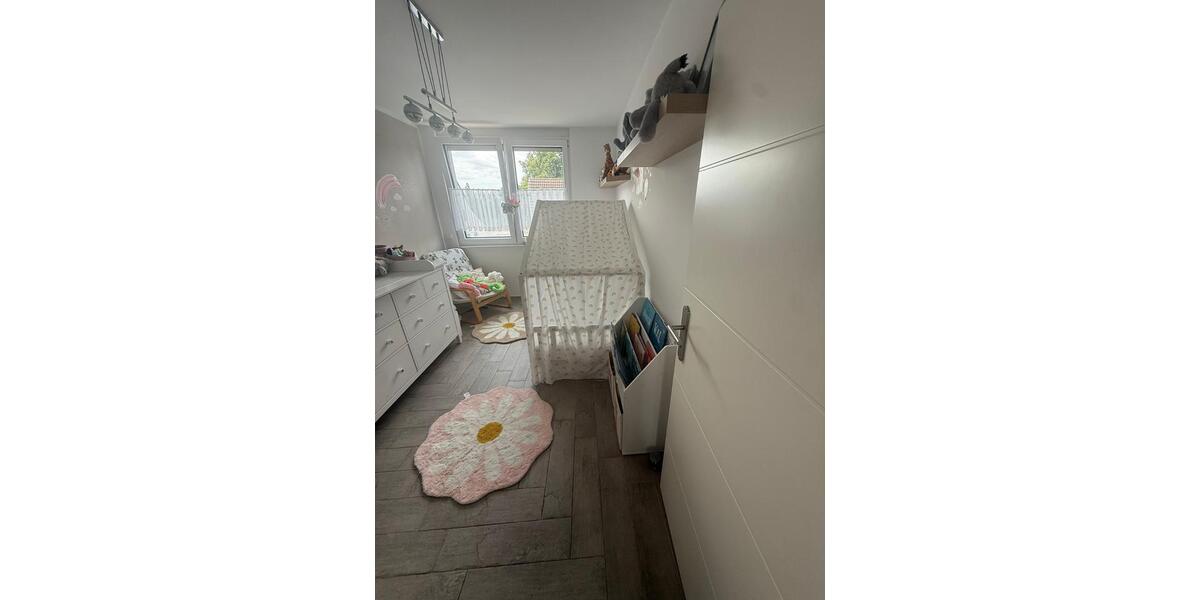 Doppelhaushälfte Oberhausen Biefang - 7 Zimmer, 161 m&sup2;, 1.950&euro; | Angebot:27615887