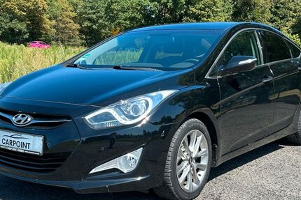 Hyundai i40 246.300 km 2.990 &euro; Neukirchen-Vluyn 47506