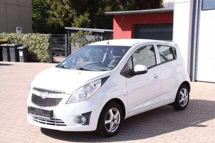 Chevrolet Spark 95.300 km 3.490 &euro; Velbert 42549