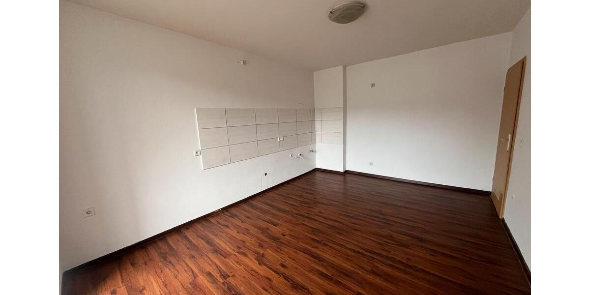 Etagenwohnung Duisburg Mittelmeiderich - 1 Zimmer, 68 m&sup2;, 99.000&euro; | Angebot:25611402